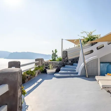 Thirea Oia (Santorini)